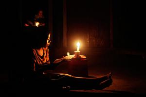 अल्मोड़ा: सल्ट ब्लॉक में ब्लैक आउट, अंधेरे में कटी रात