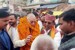 सुलतानपुर: अखंडनगर को नगर पंचायत बनाए जाने की मांग, कैबिनेट मंत्री सुरेश खन्ना को सौंपा ज्ञापन 