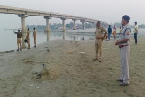 अंबेडकरनगर: सरयू नदी में नहाने गए तीन दोस्त डूबे, एक की मौत-एक लापता