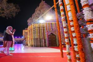 श्री काशी विश्वनाथ मंदिर में पूजा-अर्चना से मन को हमेशा अद्भुत संतोष मिलता है: पीएम मोदी 