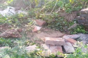 सीतापुर: खेलते समय बच्चे पर गिरी दीवार, इलाज के दौरान मौत