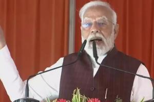 आजमगढ़ में बोले PM मोदी, पिछली सरकारों ने आंखों में झोंकी धूल, 2047 तक भारत को ‘विकसित भारत’ बनाने के लिए दौड़ रहा हूं 