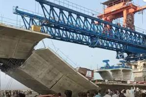 सुपौल: निर्माणाधीन पुल का हिस्सा ढहने से एक मजदूर की मौत, नौ घायल 