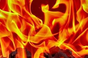 हल्द्वानी: वर्कशॉप लाइन में लगी आग, स्पेयर पार्ट्स की दुकान खाक