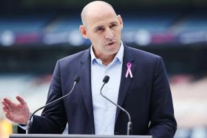 टेस्ट क्रिकेट को बचाने के मसौदे को नजरअंदाज करने की खबरें गलत : सीईओ निक हॉकले
