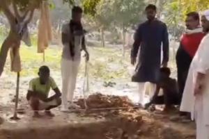 Mukhtar Ansari Death News: मुख्तार की मौत मामले में न्यायिक जांच के आदेश...पुश्तैनी कब्रिस्तान में कब्र तैयार 