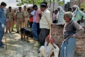 Prayagraj murder: घर की ऊपरी मंजिल पर सो रहे वृद्ध की सिर कूचकर हत्या, जांच में जुटी पुलिस 