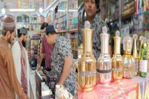 बरेली:  ईद और नवरात्र पर इत्र की खुशबू से महक रहा बाजार, जमकर हो रही खरीदारी