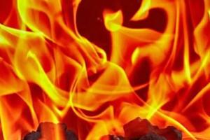 आगरा: शॉर्ट सर्किट से घर में लगी आग, जिंदा जलकर शख्स की मौत