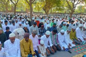 रायबरेली: मांगी अमन चैन की दुआ, धूमधाम से मनाई जा रही ईद