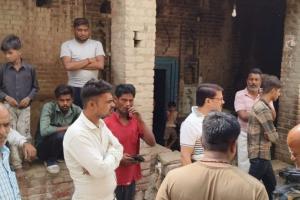 Fatehpur Accident : डंपर और मौरंग लदे ट्रक में आमने-सामने भिड़ंत...हादसे में बाइक सवार की मौत
