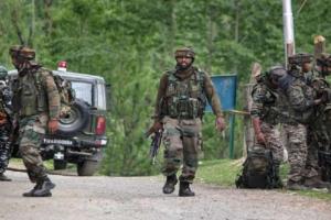 जम्मू कश्मीर के पुलवामा में सुरक्षा बलों और आतंकवादियों के बीच मुठभेड़, 1 आतंकी ढेर 