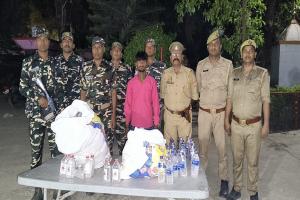 भारत नेपाल सीमा पर लोकसभा चुनाव को लेकर कड़ी सुरक्षा : SSB और पुलिस ने बरामद की सात पेटी में 210 शीशी नेपाली शराब 