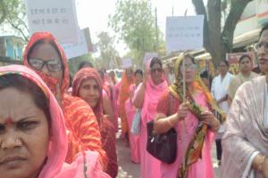अयोध्या: मतदाताओं को जगाने के लिए आंगनबाड़ी कार्यकत्रियों ने निकाली रैली
