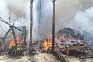 लखीमपुर-खीरी: मुर्गी फार्म में लगी भीषण आग, छह हजार चूजे जिंदा जले