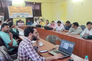 सीतापुर: जनसंख्या स्थिरीकरण को लेकर जिले में चलेगी उम्मीद योजना, CMO कार्यालय के सभागार में ACMO ने किया शुभारंभ