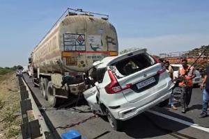 अहमदाबाद-वडोदरा एक्सप्रेसवे पर भीषण सड़क हादसा, कार सवार 10 लोगों की मौत 