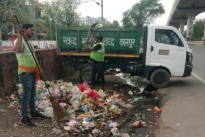 Kanpur: 'मुख्य सड़कों की यह हालत तो गलियों का क्या होगा', मार्गों पर कूड़ा देखकर नगर आयुक्त ने जताई नाराजगी, दिये ये आदेश
