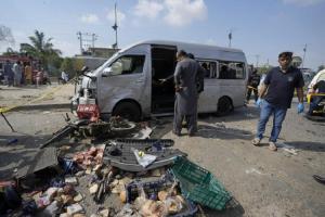 पाकिस्तान के कराची में आत्मघाती हमला, बाल-बाल बचे पांच जापानी नागरिक