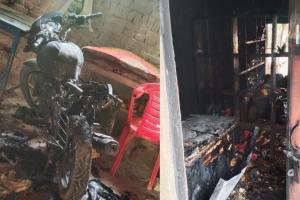 अयोध्या: संदिग्ध परिस्थितियों में दो घरों में लगी आग, पीड़ित बोले- फूंका गया 