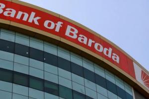 बरेली: बैंक कर्मियों की गलती से खराब हुई क्रिफ रिपोर्ट, खाता धारक ने BOB के कर्मचारियों पर लगाया आरोप