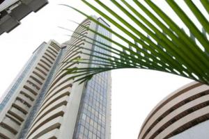 मुंबई: शेयर बाजार में तेजी लौटी, सेंसेक्स 128 अंक चढ़ा 