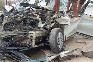 Kanpur Accident: तेज रफ्तार कार हाईवे किनारे खड़े ट्रक में जा घुसी...तीन की मौके पर मौत व दो घायल, परिजन रो-रोकर हुए बेहाल