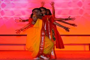 Golden Jubilee Year : घूमर घूमर घूमे रे... के बोल ने बांधा समां, सभागार तालियों से गूंजा 