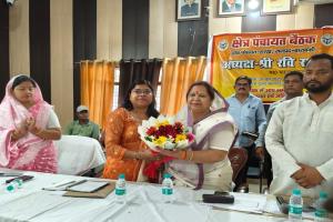 Barabanki News: बिजली, पानी और शिक्षा की समस्याओं पर हुई चर्चा, अधिकारियों ने दिया समाधान का आश्वासन