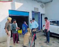 मिर्जापुर: अपर जिलाधिकारी ने धान क्रय केन्द्रों का किया निरीक्षण